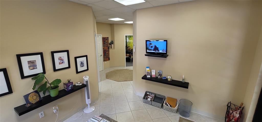 Office for Sale in  Florida 33067